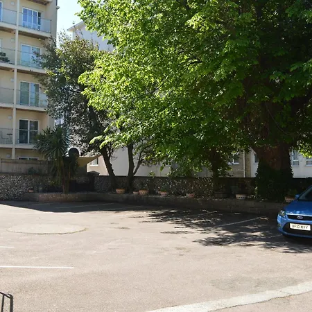 The Sheldon B&B - Free Private Parking Eastbourne Exterior photo