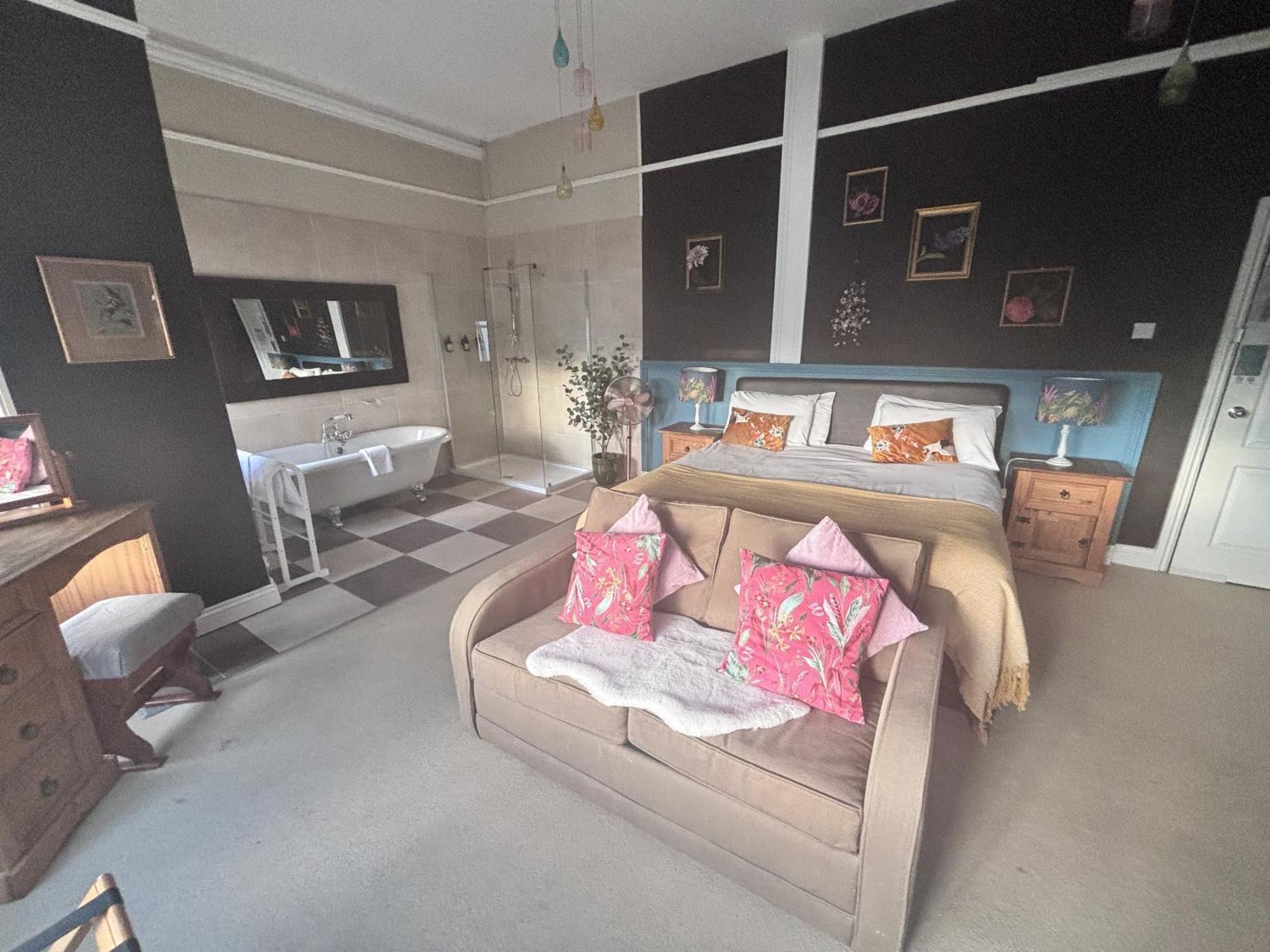 Bed & Breakfast The Sheldon - Free Private Parking Eastbourne