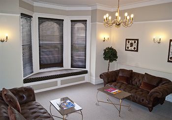 Bed & Breakfast The Sheldon - Free Private Parking 4*