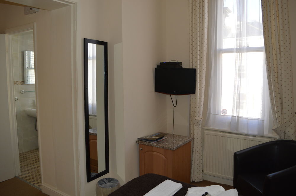 Couette-café The Sheldon - Free Private Parking Tournoi d'Eastbourne