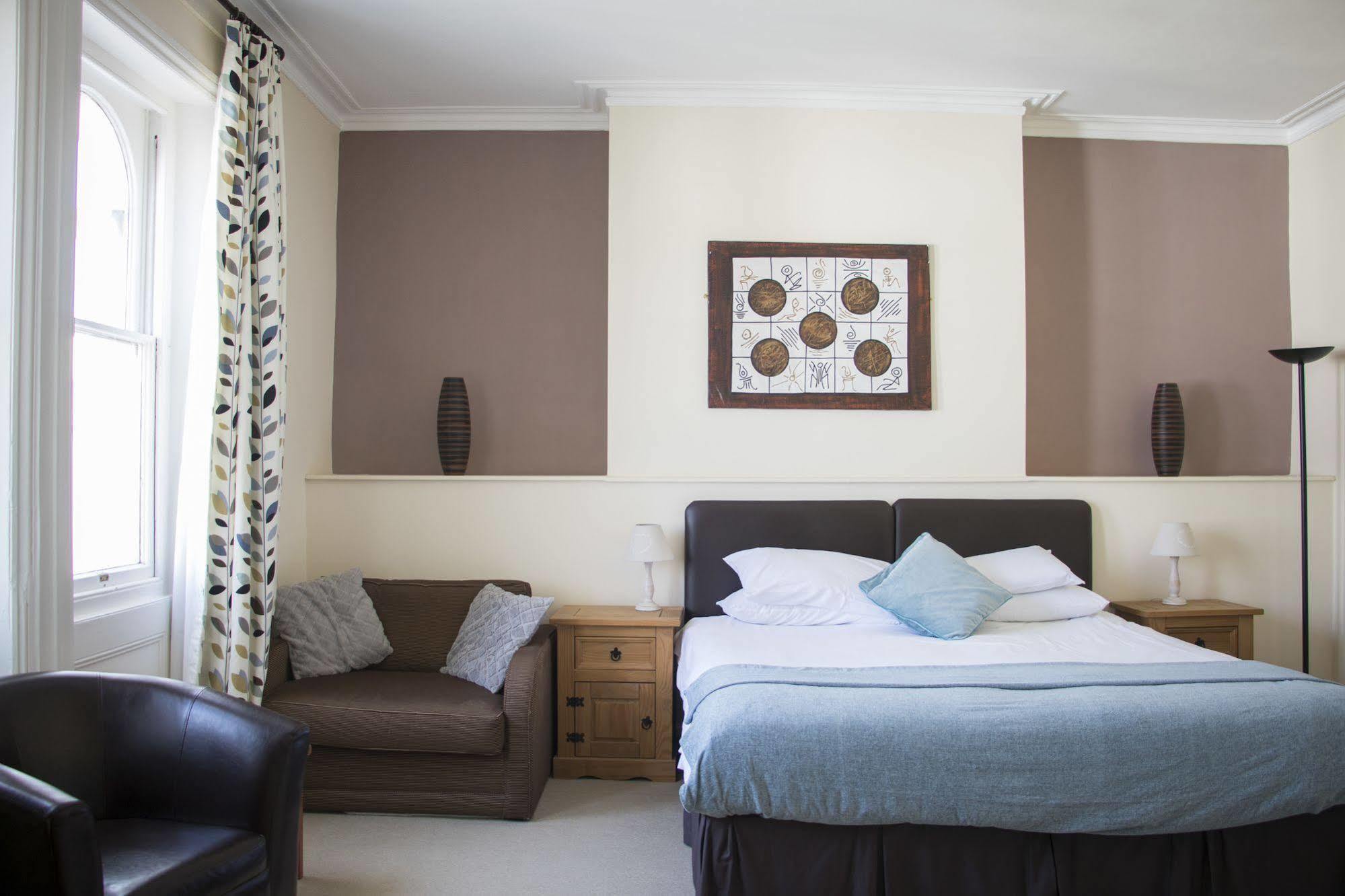 The Sheldon - Free Private Parking Couette-café 4*