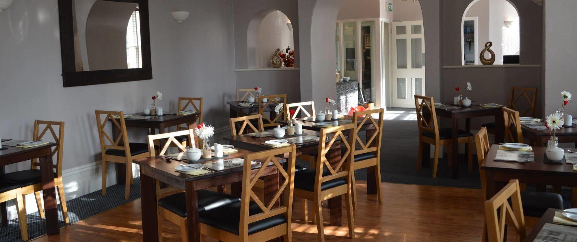 The Sheldon - Free Private Parking Couette-café